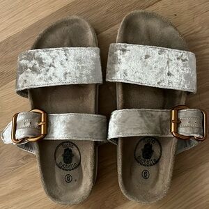 Velvet platform sandal